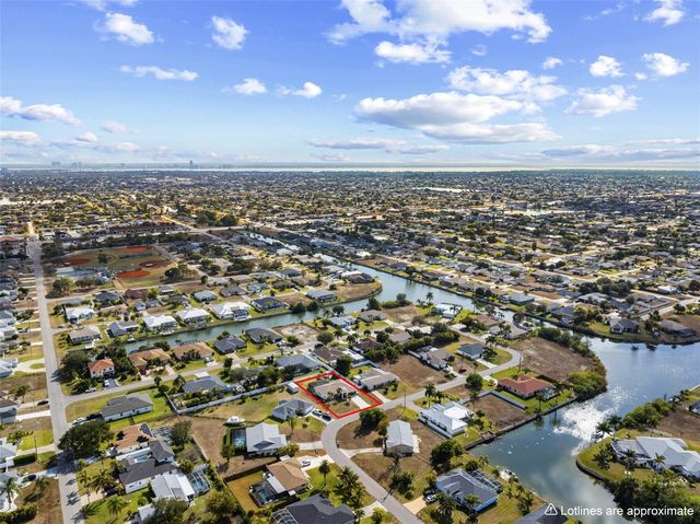 303 NE 13TH AVENUE, Cape Coral, FL 33909