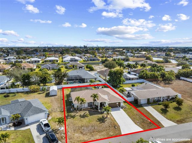 303 NE 13TH AVENUE, Cape Coral, FL 33909