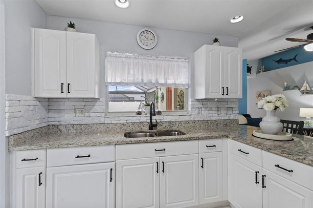 303 NE 13TH AVENUE, Cape Coral, FL 33909