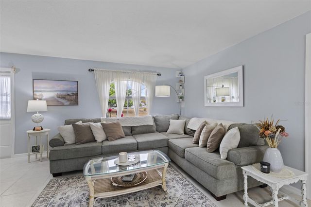 303 NE 13TH AVENUE, Cape Coral, FL 33909