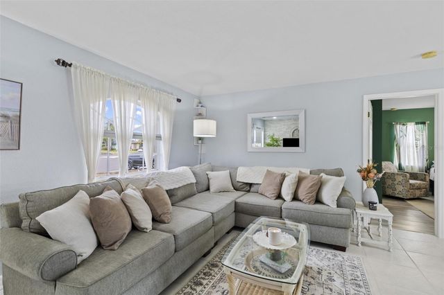 303 NE 13TH AVENUE, Cape Coral, FL 33909