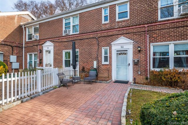 100 Hilltop Acres 100, Yonkers, NY 10704