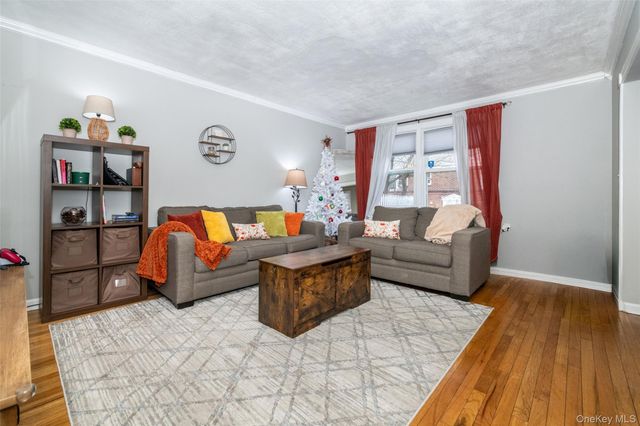 100 Hilltop Acres 100, Yonkers, NY 10704