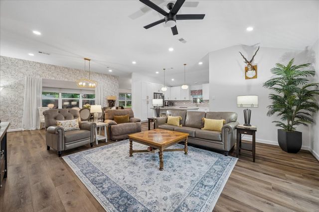 10322 Shadow Wood Drive, Houston, TX 77043