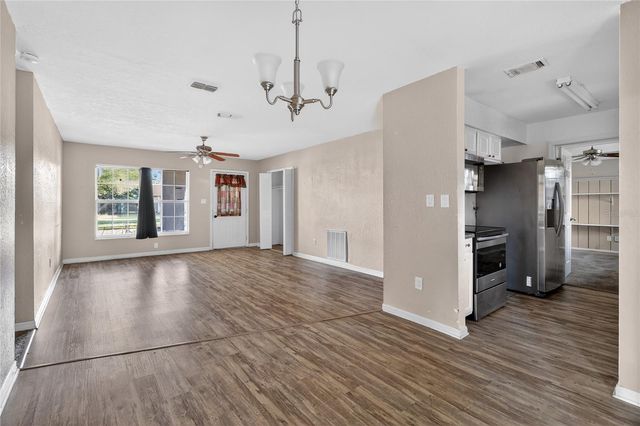 2715 ELMHURST CIRCLE, Orlando, FL 32810