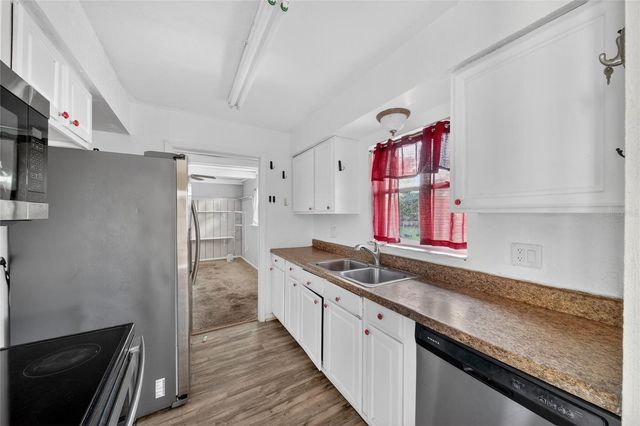 2715 ELMHURST CIRCLE, Orlando, FL 32810