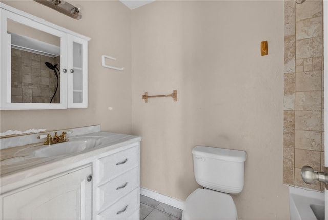 2715 ELMHURST CIRCLE, Orlando, FL 32810