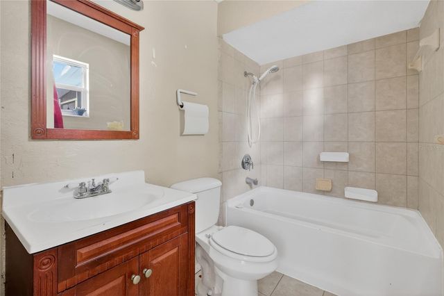 2715 ELMHURST CIRCLE, Orlando, FL 32810