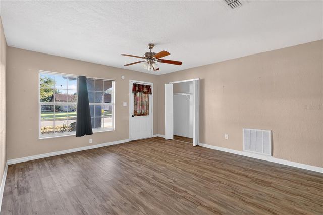 2715 ELMHURST CIRCLE, Orlando, FL 32810