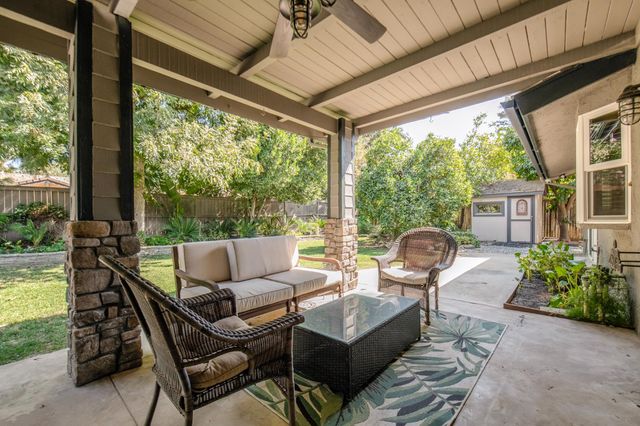 7402 N Benedict Avenue, Fresno, CA 93711