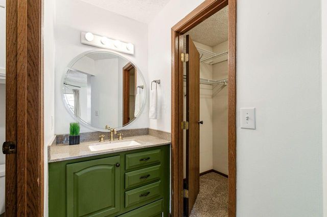 1684 Weather Stone Lane, Columbus, OH 43235