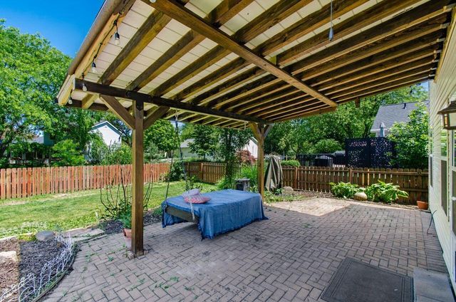 1684 Weather Stone Lane, Columbus, OH 43235