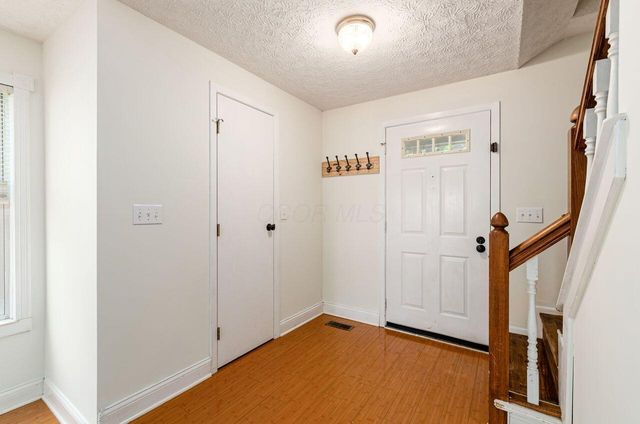 1684 Weather Stone Lane, Columbus, OH 43235