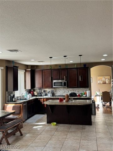 813 White Falcon Street, Las Vegas, NV 89144