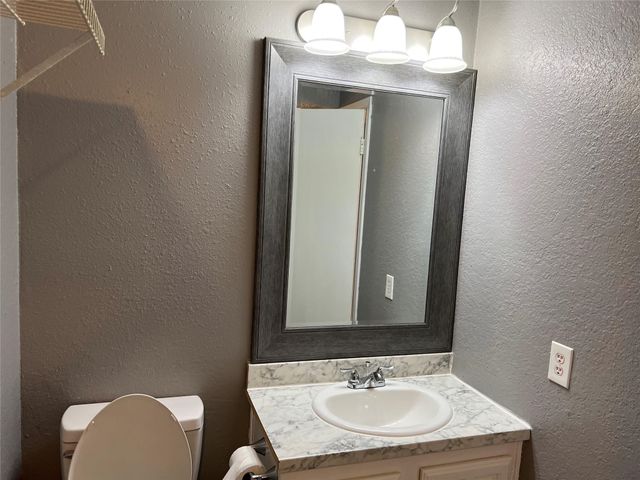 5454 Financial Plaza 4A, Shreveport, LA 71129