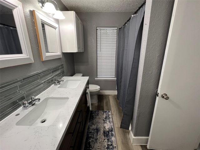 5454 Financial Plaza 4A, Shreveport, LA 71129