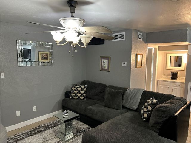 5454 Financial Plaza 4A, Shreveport, LA 71129