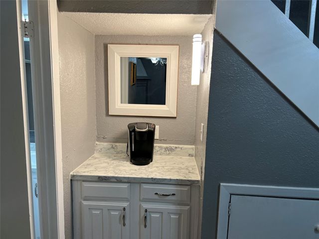 5454 Financial Plaza 4A, Shreveport, LA 71129