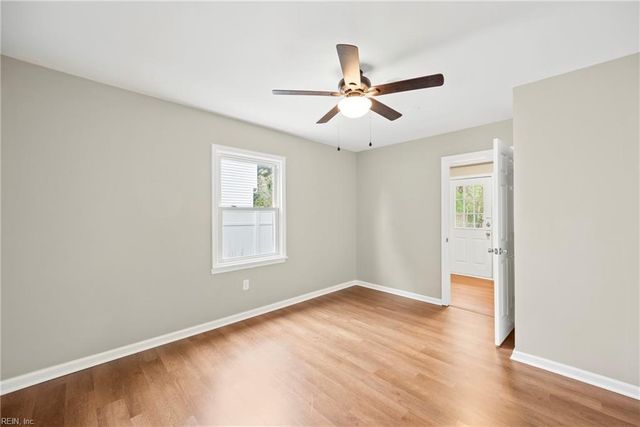 105 Ireland ST, Hampton, VA 23663