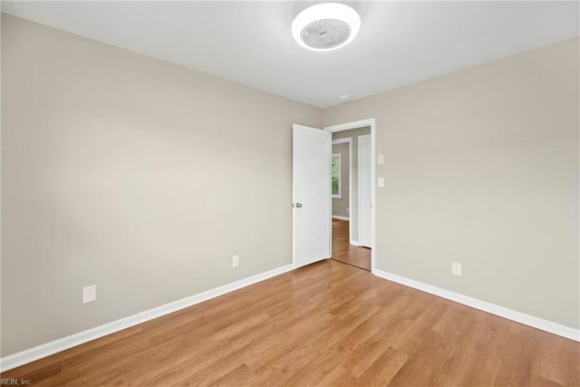 105 Ireland ST, Hampton, VA 23663