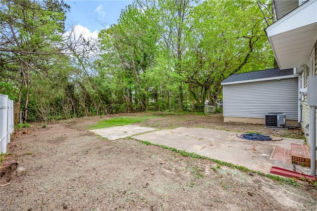 105 Ireland ST, Hampton, VA 23663