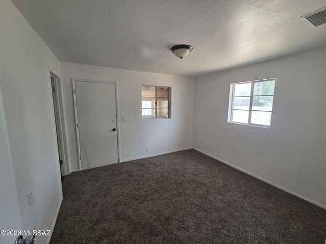 2661 N Winstel Boulevard, Tucson, AZ 85716
