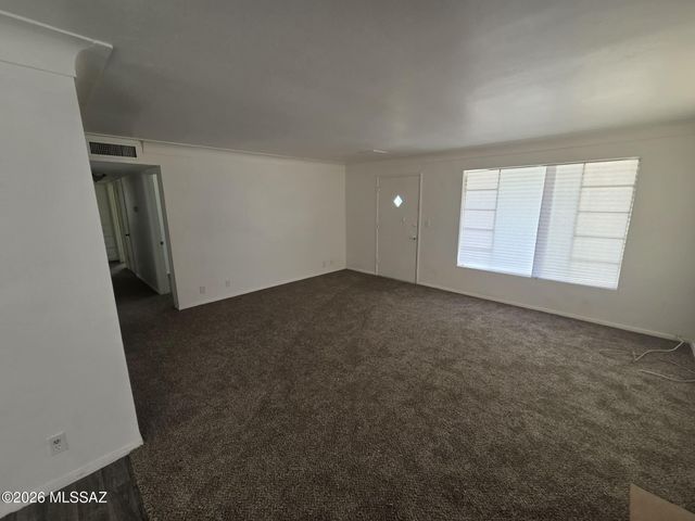 2661 N Winstel Boulevard, Tucson, AZ 85716