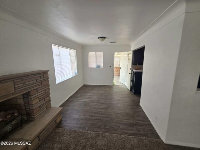 2661 N Winstel Boulevard, Tucson, AZ 85716