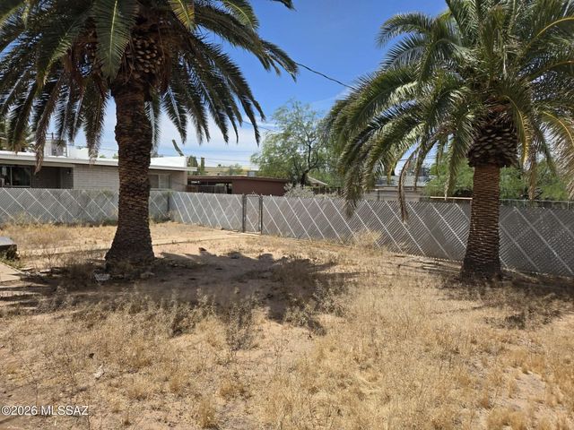 2661 N Winstel Boulevard, Tucson, AZ 85716