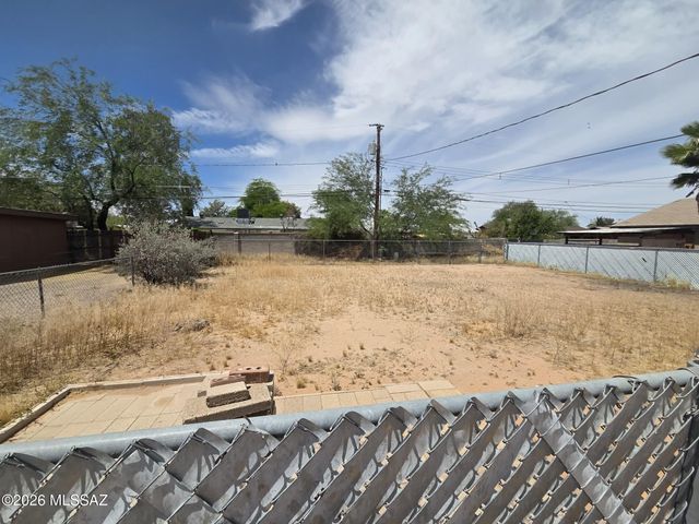 2661 N Winstel Boulevard, Tucson, AZ 85716