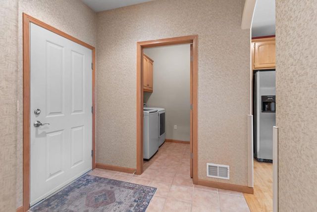 111 REGENT PLACE, Neenah, WI 54956