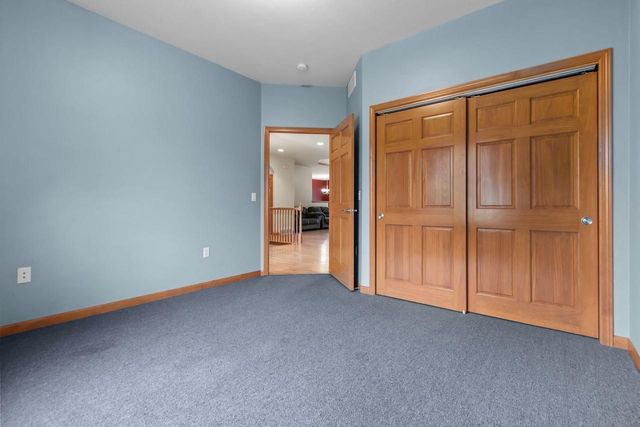 111 REGENT PLACE, Neenah, WI 54956