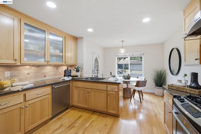 2452 Crestline, Pleasanton, CA 94566