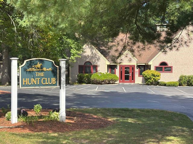 3 Bartemus Trl Apt 203, Nashua, NH 06063