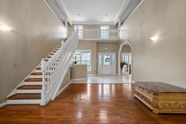1041 Flintlock Ct, Nashville, TN 37217