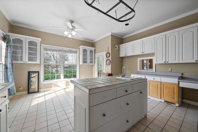 1041 Flintlock Ct, Nashville, TN 37217