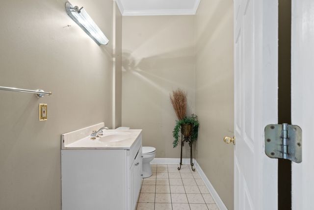 1041 Flintlock Ct, Nashville, TN 37217