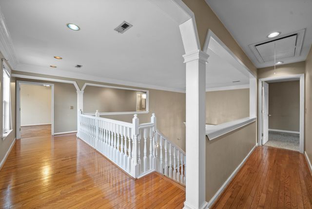 1041 Flintlock Ct, Nashville, TN 37217