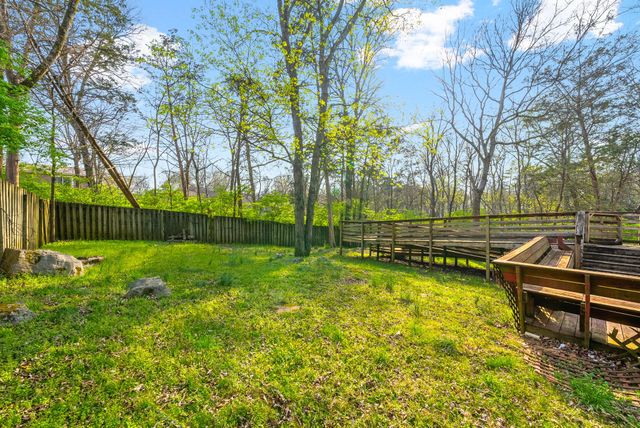 1041 Flintlock Ct, Nashville, TN 37217