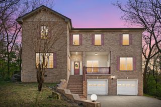 1041 Flintlock Ct, Nashville, TN 37217