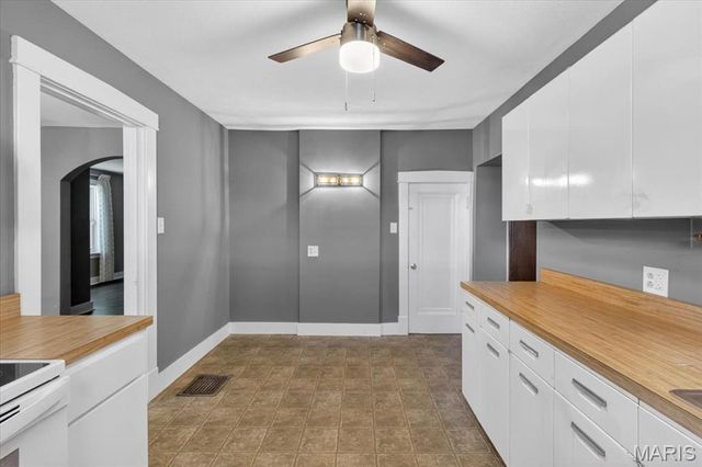 19 Hardith Hill Court, St Louis, MO 63119
