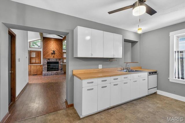 19 Hardith Hill Court, St Louis, MO 63119