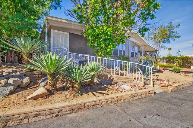 33 Diamond E Drive, Palm Desert, CA 92260