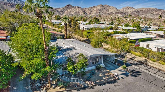 33 Diamond E Drive, Palm Desert, CA 92260