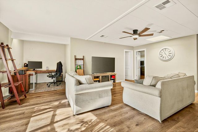 33 Diamond E Drive, Palm Desert, CA 92260