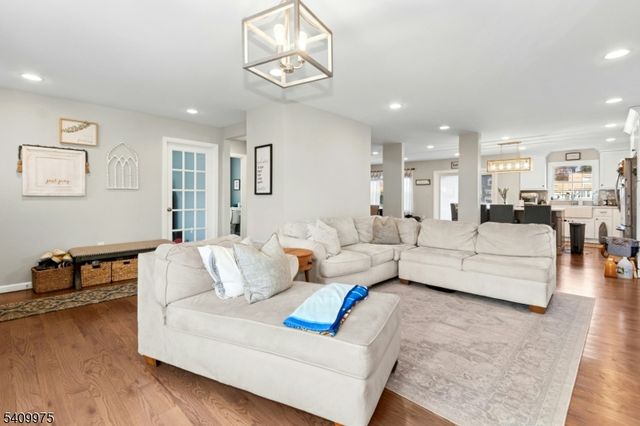 318 Delaware Avenue, Union Twp., NJ 07083