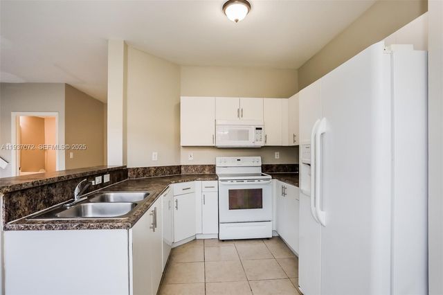 24521 SW 110th Ave, Homestead, FL 33032