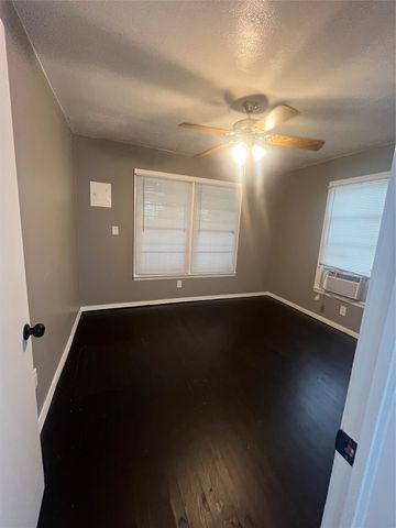 5712 Whittlesey Road, Fort Worth, TX 76119