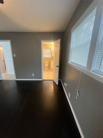 5712 Whittlesey Road, Fort Worth, TX 76119