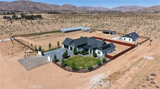 23670 Shirwaun, Apple Valley, CA 92307